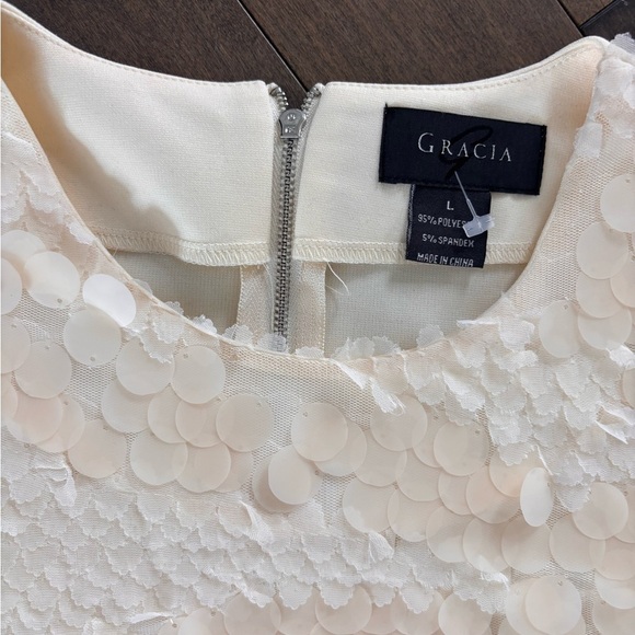 Gracia Cream Sequin Blouse - Picture 4 of 13